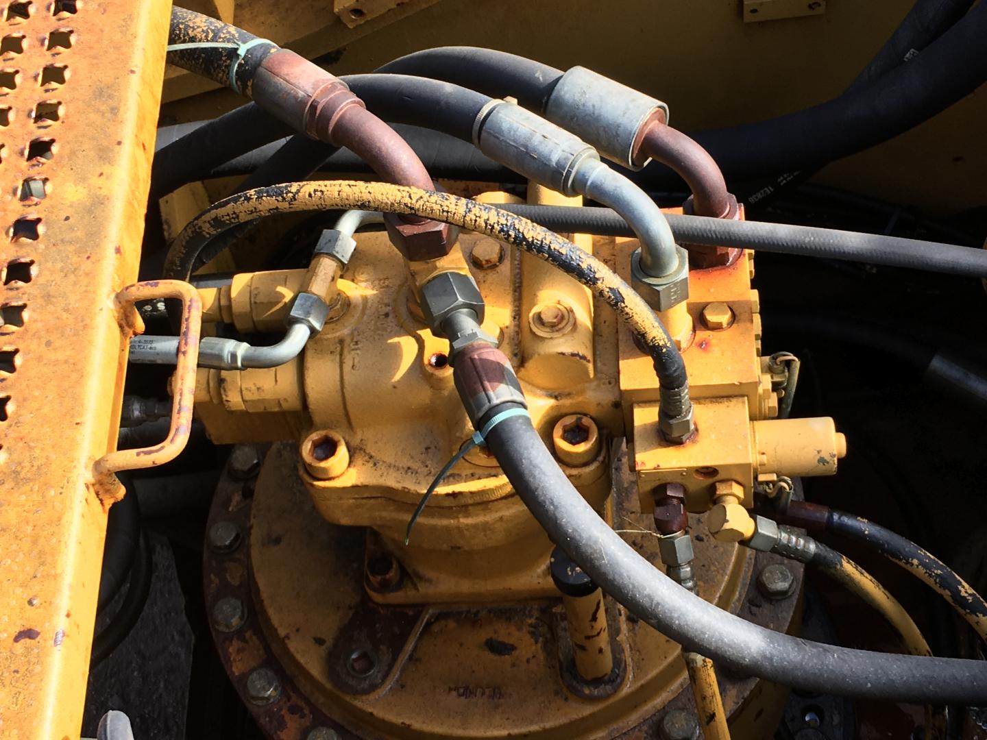 ./imagenes/INVOICE/2019/16870/EXCAVADORA CAT 330L PARA PARTES (45).JPG